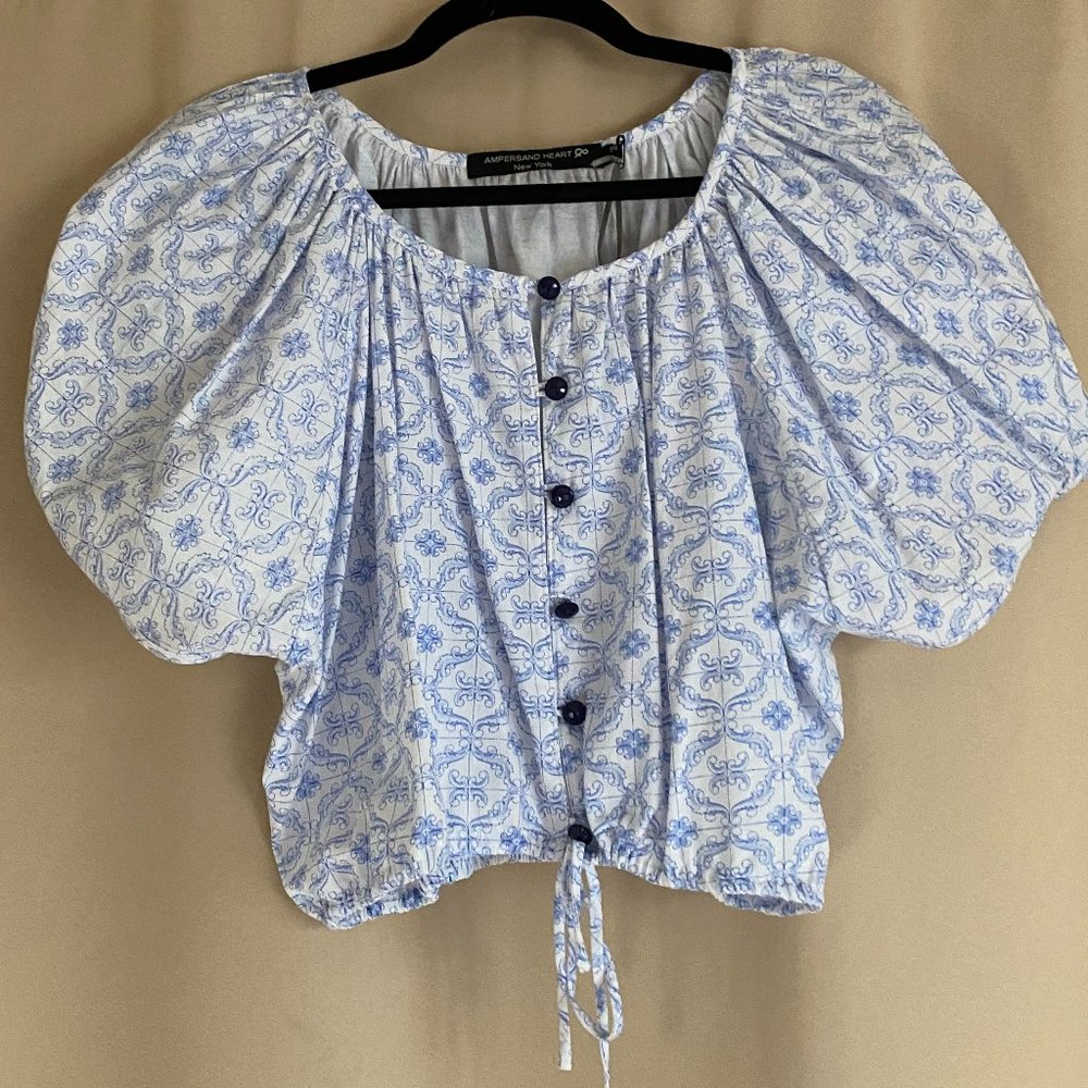 Ampersand Heart - Cropped Button Down Blouse -NEW